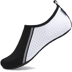SAGUARO Hombre Mujer Zapatos de Agua Playa Escarpines Zapatillas de Deportes Acuáticos Buceo Surf Snorkel Yoga Piscina, Blanco 38/39 en oferta