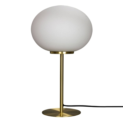 Dyberg Larsen Queen lámpara de mesa, armazón latón
