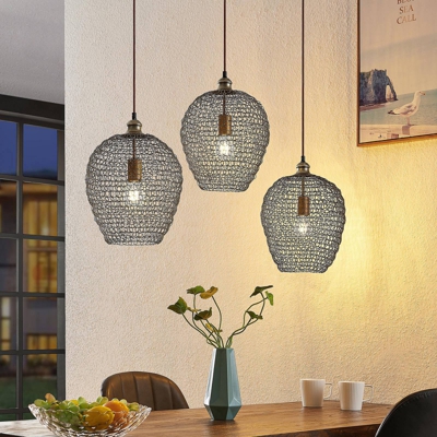 Lindby Benja lámpara colgante, 3 luces, latón