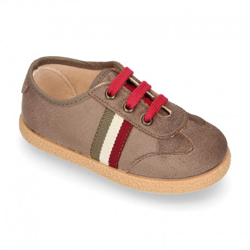 Zapatilla O Tenis Niño En Serratex Con Cordones En Colores De Moda. 20 Topo en oferta