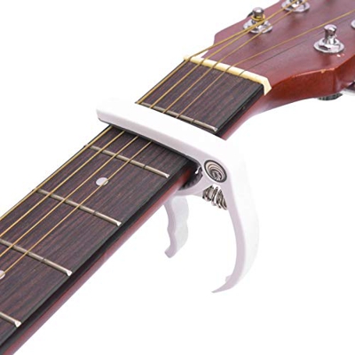 Ukulele Capo Ligero para guitarra de 4~6 cuerdas, bajo y ukelele(K73 white)