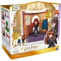 Magical Minis Charms Classroom con figura de Hermione Granger exclusiva y accesorios, Muñecos