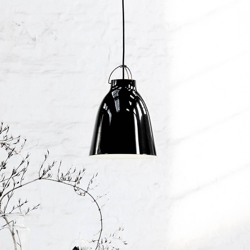 FRITZ HANSEN Caravaggio P2 negro/negro brillante características