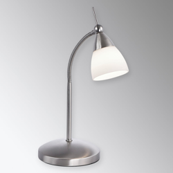 Pino: una lámpara de mesa clásica con bombilla LED en oferta