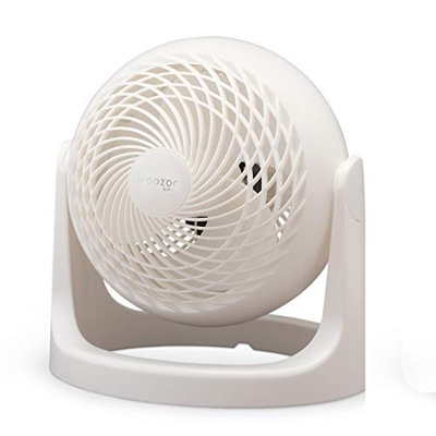 Woozoo by Ohyama, Ventilador de mesa / ventilador de escritorio potente y silencioso, 31W, Hélices 3D patentadas, Rotación de 360°, 3 velocidades, Par