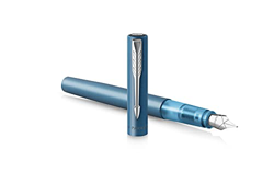 Pluma estilográfica Vector XL de plumín fino | Laca de color verde azulado metálico sobre latón con detalle en cromo | Plumín fino con recambio de tin en oferta