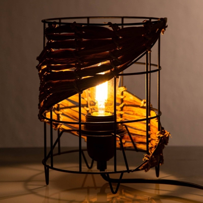 Lámpara de mesa Java, alambre, trenza hierba