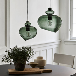 FRANDSEN Grace colgante de vidrio, Ø 21 cm verde características