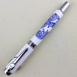 Lujo Pluma Gullor 950 porcelana azul y blanca del dragón Medio Plumín 18kgp características