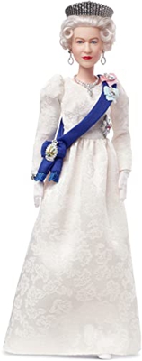 Barbie Signature Colección Tributo Reina Isabel II Jubileo de Platino, muñeca de colección de juguete (Mattel HCB96)