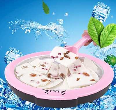 Mini máquina de hielo frito de dibujos animados máquina de yogur frito olla casa máquina de yogur revolviendo la máquina de yogur con 2 cucharas de hi