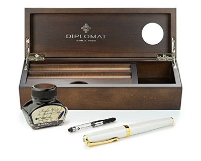 Diplomat Excellence A2 - Juego de plumas estilográficas (plumín de acero inoxidable, tinta en vaso de tinta, convertidor de tinta y bandeja para rotul