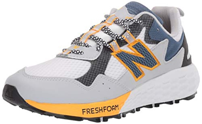 New Balance Mtcrglw2, Track and Field Shoe Hombre, Blanco Aluminio Claro Amarillo Cromático, 43 EU
