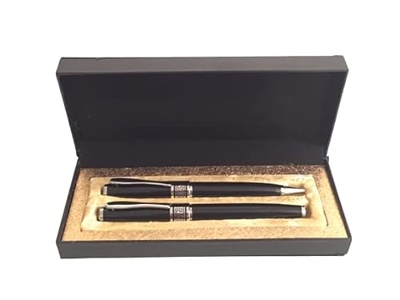 Set Bolígrafo y Roller, con Estuche de Piel Negro Regalo Hombre. Realizados en Metal Negro con Acabado en Plata. Recargables. Tinta Azul. Día del Padr