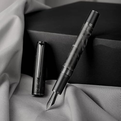 YQBUER Bolígrafo for Hombres y niñas de Gama Alta, pistón diferencial, entintado, Caja de Regalo, Tinta de Regalo, Color Claro, Resina acrílica, bolíg características