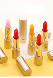 OOALUCK Villa girl lápiz labial pequeño tubo de oro cálido cambio de lápiz labial mujeres embarazadas pueden usar bálsamo labial para cambiar el color características