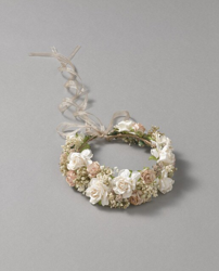 Tizzas - Corona De Comunión Con Flores, precio y características - Shoptize