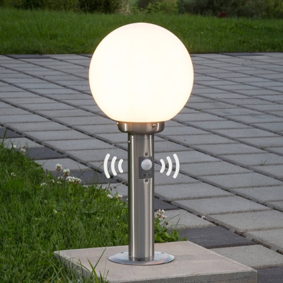 Lámpara zócalo Vedran con detector de movimiento