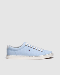 Compra Tommy Hilfiger - Zapatillas De Lona De Hombre En Azul Claro Con  Cierre De Cordones al mejor precio - Shoptize