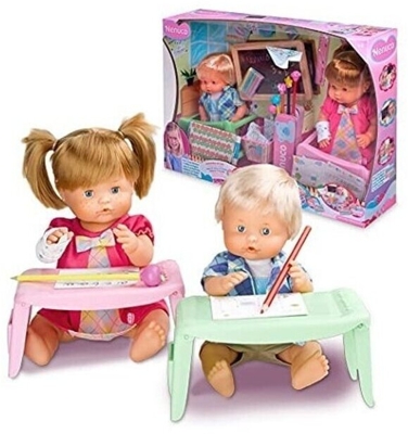 Famosa Nenuco y su hermanito van al cole