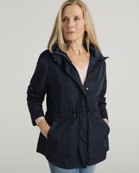 Woman El Corte Inglés - Parka Ligera De Mujer Woman Weekend El Corte Inglés  Con Capucha, precio y características - Shoptize