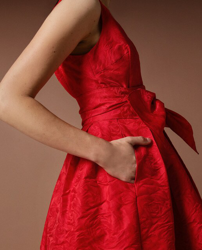 Compra Woman Fiesta El Corte Inglés - Vestido Rojo De Tafetan Con Jacquard  al mejor precio - Shoptize