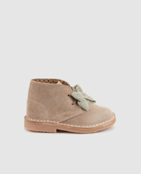 Brotes - Botas Pisacacas De Niña De Serraje Beige Con Lazo Grande en oferta