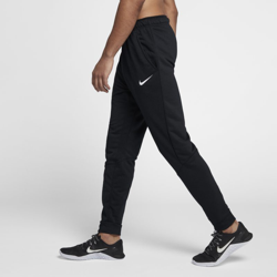 Nike Dri-FIT Pantalón de entrenamiento de tejido Fleece entallado - Hombre - Negro en oferta