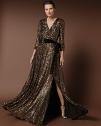 Woman Fiesta El Corte Inglés - Vestido Largo Con Lentejuelas Doradas,  precio y características - Shoptize