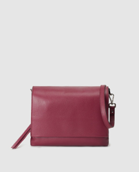 Gianni Chiarini - Bandolera De Mujer De Piel Vacuna En Fucsia Con Solapa en oferta