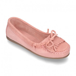 Mocasín Lazos Niña Tipo Indio En Piel Serraje. 32 Rosa características