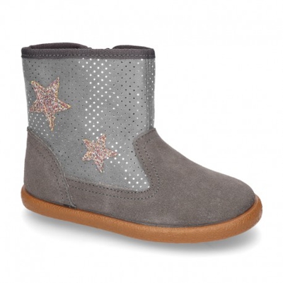 Botita Con Cremallera Y Estrellas En Serratex. 31 Gris