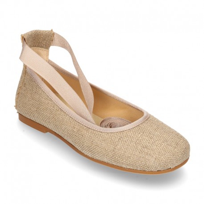 Bailarina Tipo Ballet Ceremonia Con Cintas Cruzadas En Lino. 30 Natural