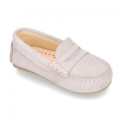 Mocasín Antifaz Peques Piso Conductor En Serraje. 24 Gris Perla..