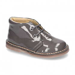 Bota Safari O Pisacacas Niño Con Cordones En Piel Charol. 25 Gris..- en oferta