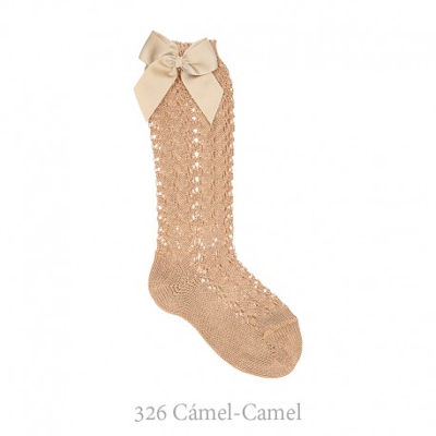 Calcetín Alto Perlé Calado Con Lazos Condor. 326-camel 3