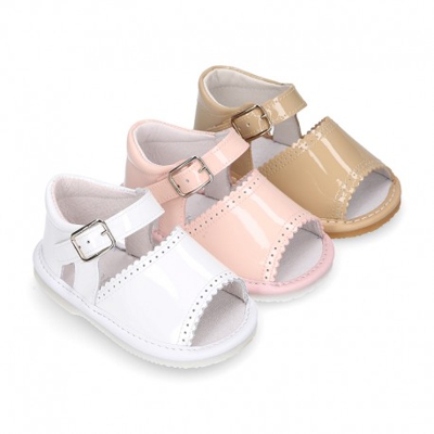 Sandalia En Piel Charol Para Bebé. 20 Rosa.
