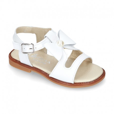 Sandalia Niña En Color Blanco Con Lazo Grande Central Y Diseño Con Perlas En Piel Napa. 36 Blanco