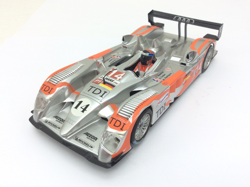 COCHE SLOT SCALEXTRIC AUDI R10 en oferta