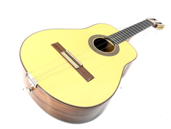 GUITARRA CLASICA FRANCISCO BROS TRES CUBANO características