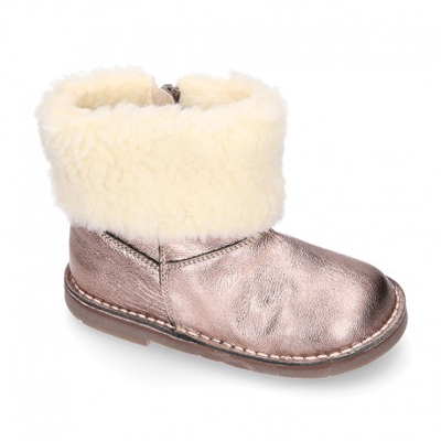 Botita Niñas Cuello Y Forro Borrego En Piel Metalizada. 22 Rosado