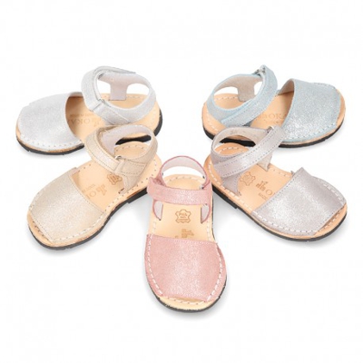 Menorquina Velcro Piso Flexible En Piel Napa Con Brillos. 19 Blanco