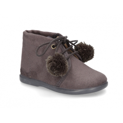 Botita Clásica Niños En Serratex Con Pompones. 18 Gris en oferta