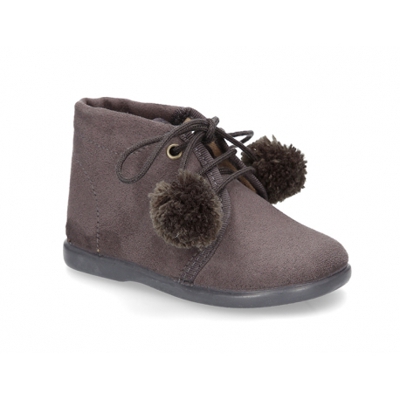 Botita Clásica Niños En Serratex Con Pompones. 18 Gris
