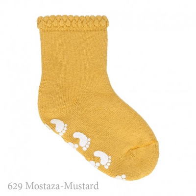 Calcetín Bebé Antideslizante Con Labrado De Condor. 0 629-mostaza