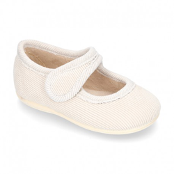 Mercedita De Casa Niñas Con Velcro En Pana Fina. 25 Beige características