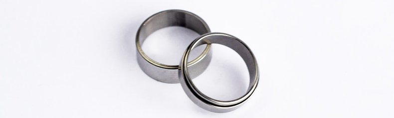 ¿Cómo limpiar unos anillos de plata?