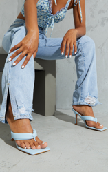 Tongs à talons en similicuir bleu pastel à brides tubes, Bleu pastel en oferta