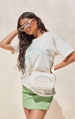 PRETTYLITTLETHING - Sac à bandoulière crème imprimé Wellness, Crème