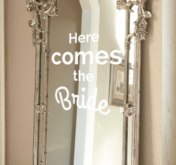 Sticker Here Comes the Bride características